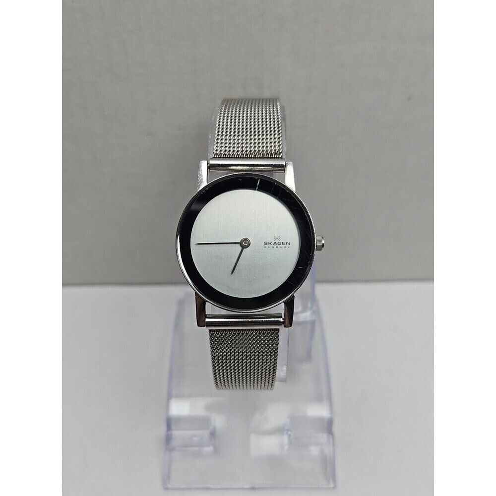 Skagen Denmark Womens Ultra Slim Silver Steel Mesh 27mm Quartz Watch New Battery